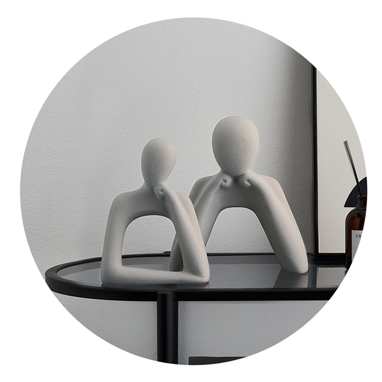 Couple Figurine 10