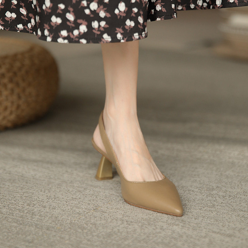 Huiyang French retro Baotou sandals women's medium heel soft leather stiletto high heels pointed toe summer new style_vogarts.com