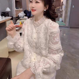 新中式国风名媛气质重工钩花镂空蕾丝衫衬衫女秋冬打底衫别致上衣