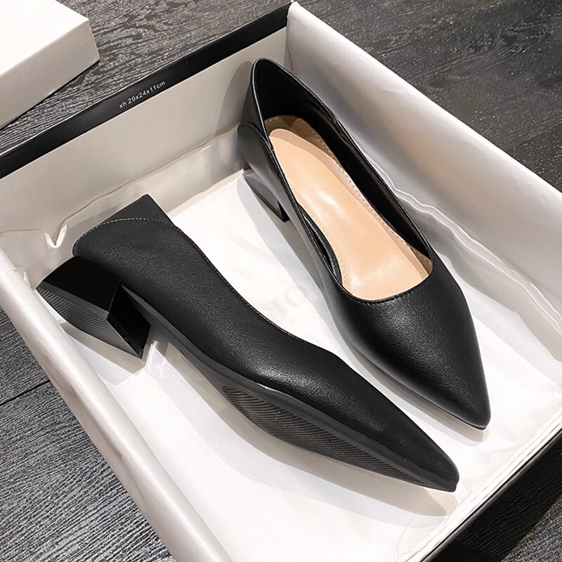Low-Heeled Work Shoes for Women Black 2025 New Style Work Interview Professional Flats Soft Leather Pointed Toe Women's Shoes