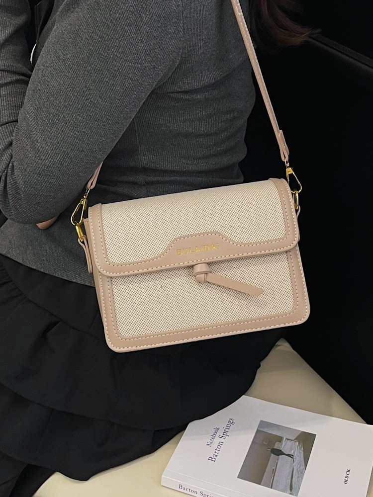 Bolso de alta sensación de mujer nuevo estilo europeo y americano retro cross-border empalme color contraste bolso cuadrado ligero lujoso viaje de hombro mochila image 5