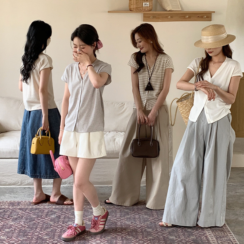 Morishima Tencel Linen Short-sleeved Women's Summer New Striped V-neck Linen T-shirt Skin-friendly Slimming Button Knitted Cardigan Morishima Tencel Linen Short-sleeved Women's Summer New Striped V-neck Linen T-shirt Skin-friendly Slimming Button Knitted Cardigan