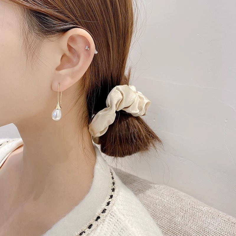 Korean Style Versatile Water Drop Pearl Earrings Vintage Fashion Earrings for Women Trendy Student Ear Accessories Wholesale