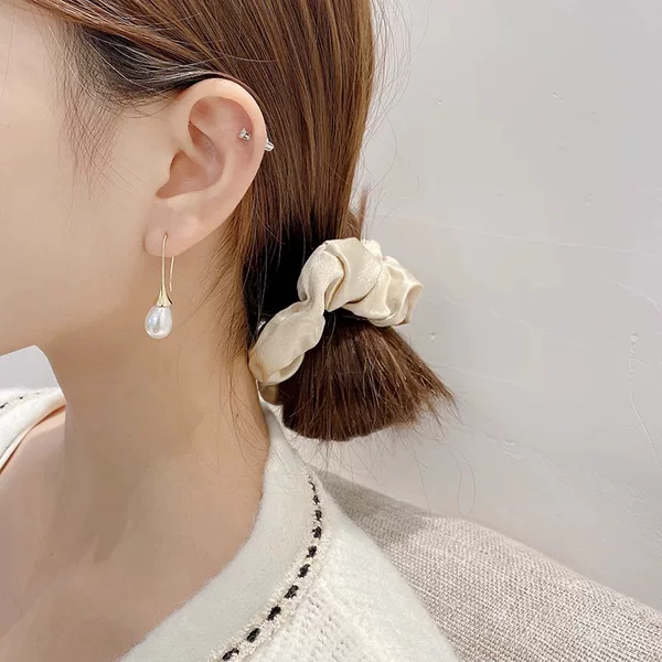 Korean Style Versatile Water Drop Pearl Earrings Vintage Fashion Earrings for Women Trendy Student Ear Accessories Wholesale