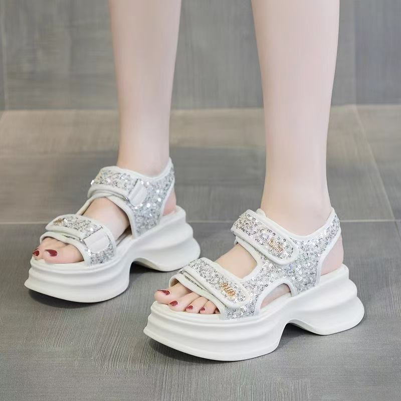 Sandalias deportivas de velcro para mujer 2025 nuevo verano ligero de suela gruesa zapatos romanos de lentejuelas antideslizantes zapatos de playa