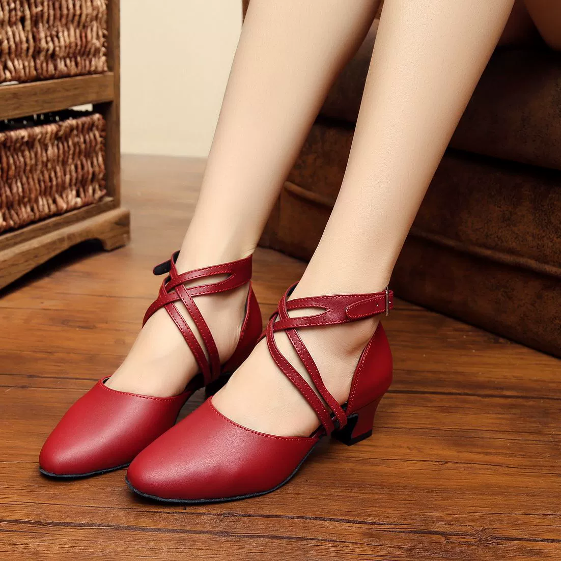 Leather Baotou Latin Dance Shoes Female Adult Modern Dance Shoes Outdoor Plaza Dance Shoes Pacific Skills