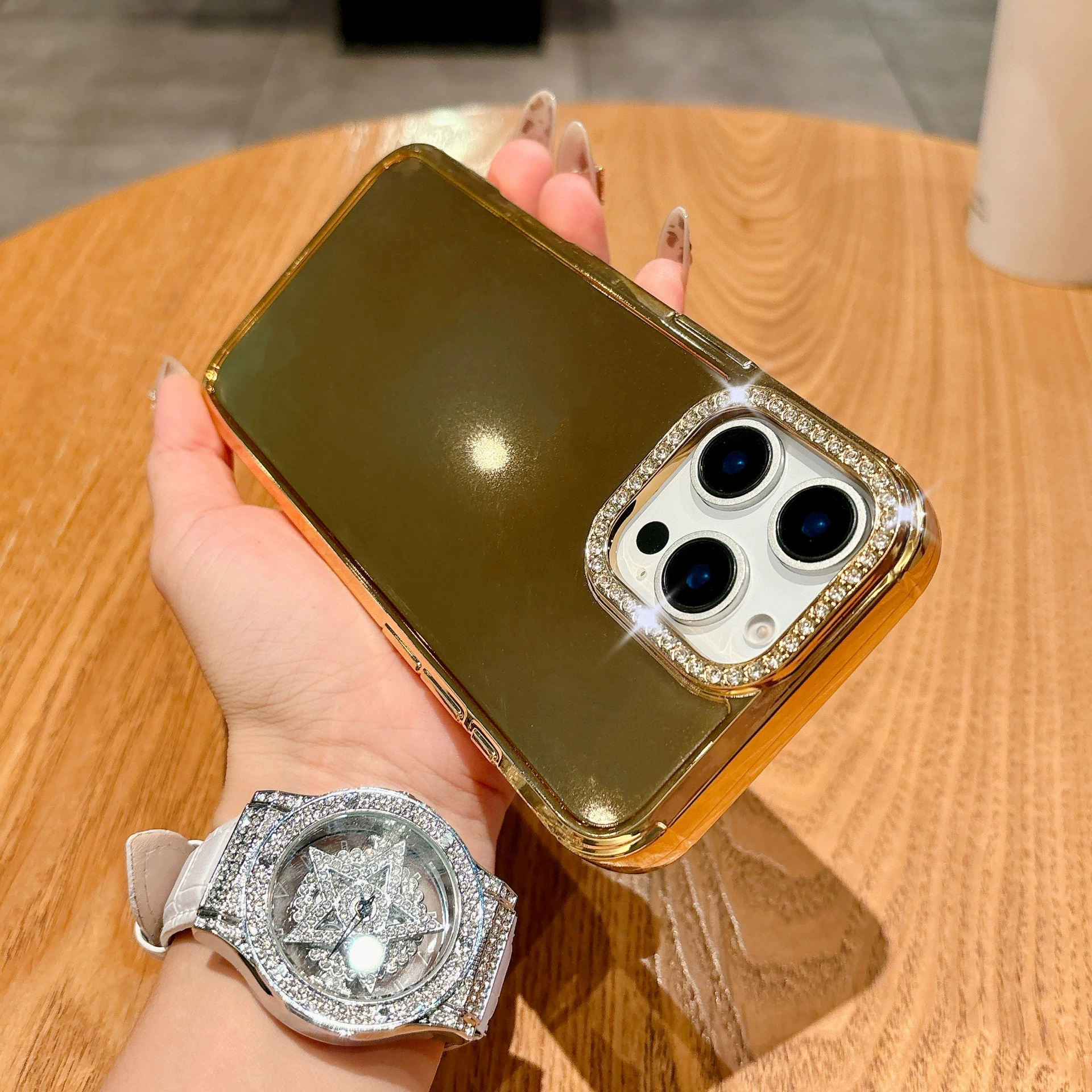 Применимо для Apple 16promax чехол для телефона с гальваническим зеркальным стразом Advanced iPhone15 Flash Diamond Защитный рукав ins