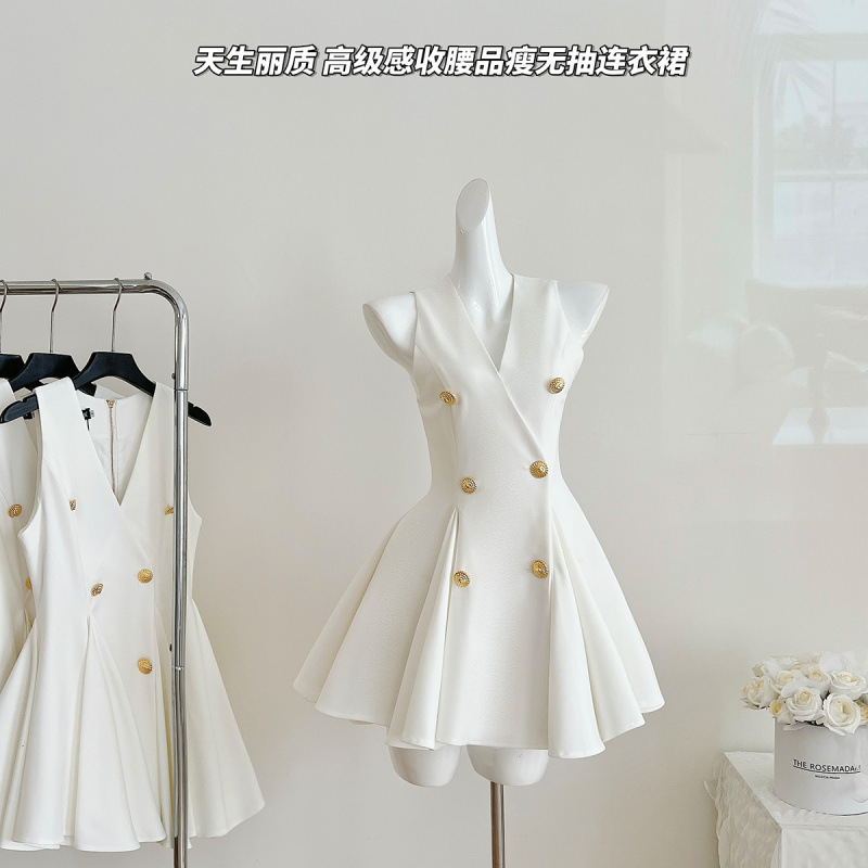 Black V Neck Sleeveless Dress Double-Breasted Waist Pleated Puffy Short Skirt