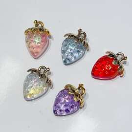 草莓吊坠仿真水果挂件UV炫彩透明果冻手工DIY手机链包挂项链配饰