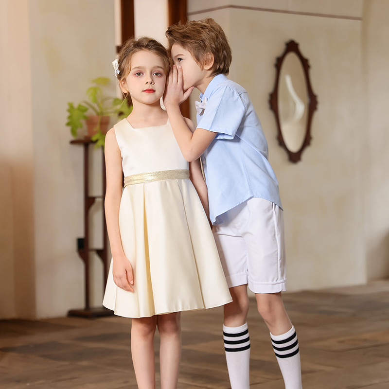 Traje de interpretación de coro para niños Nuevo estilo de actuación de la temporada de graduación de jardín de infantes Vestido de recitación de poesía de escuela primaria y secundaria