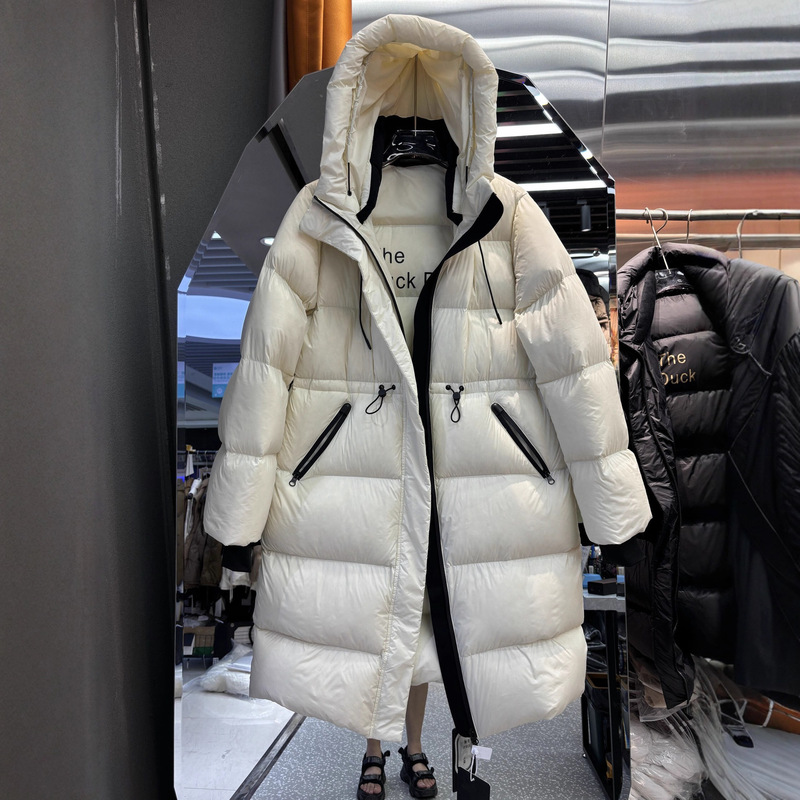 2025 Winter Long Hooded down Jacket over the Knee, Unisex Couple Style, Thickened White Duck down Coat, Trendy Quilted Design 2025 Winter Long Hooded down Jacket over the Knee, Unisex Couple Style, Thickened White Duck down Coat, Trendy Quilted Design