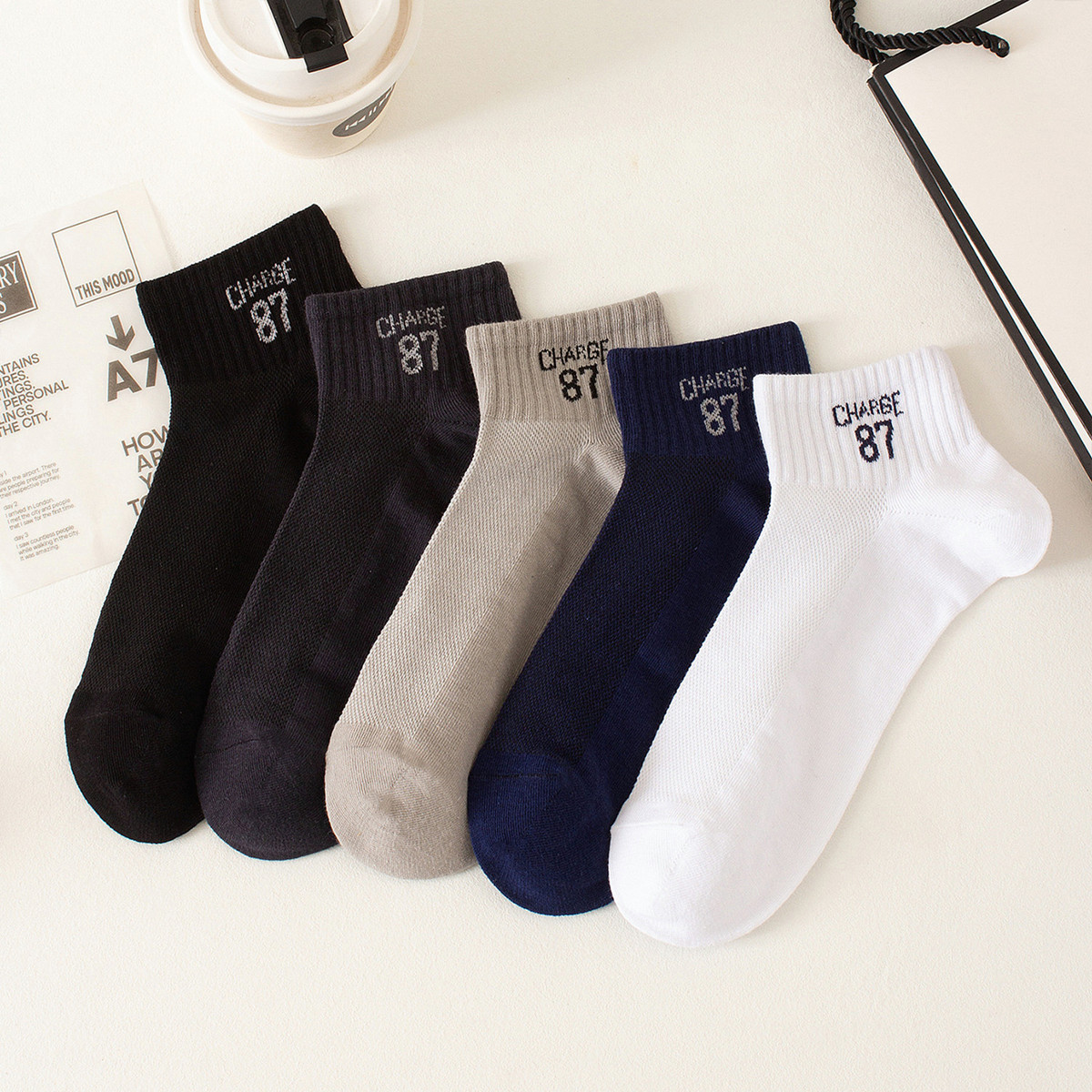 Calcetines de todo fósforo, absorbentes de sudor, transpirables, calcetines de algodón simples para hombres, calcetines deportivos para hombres, calcetines de red en blanco y negro de color sólido deportivo