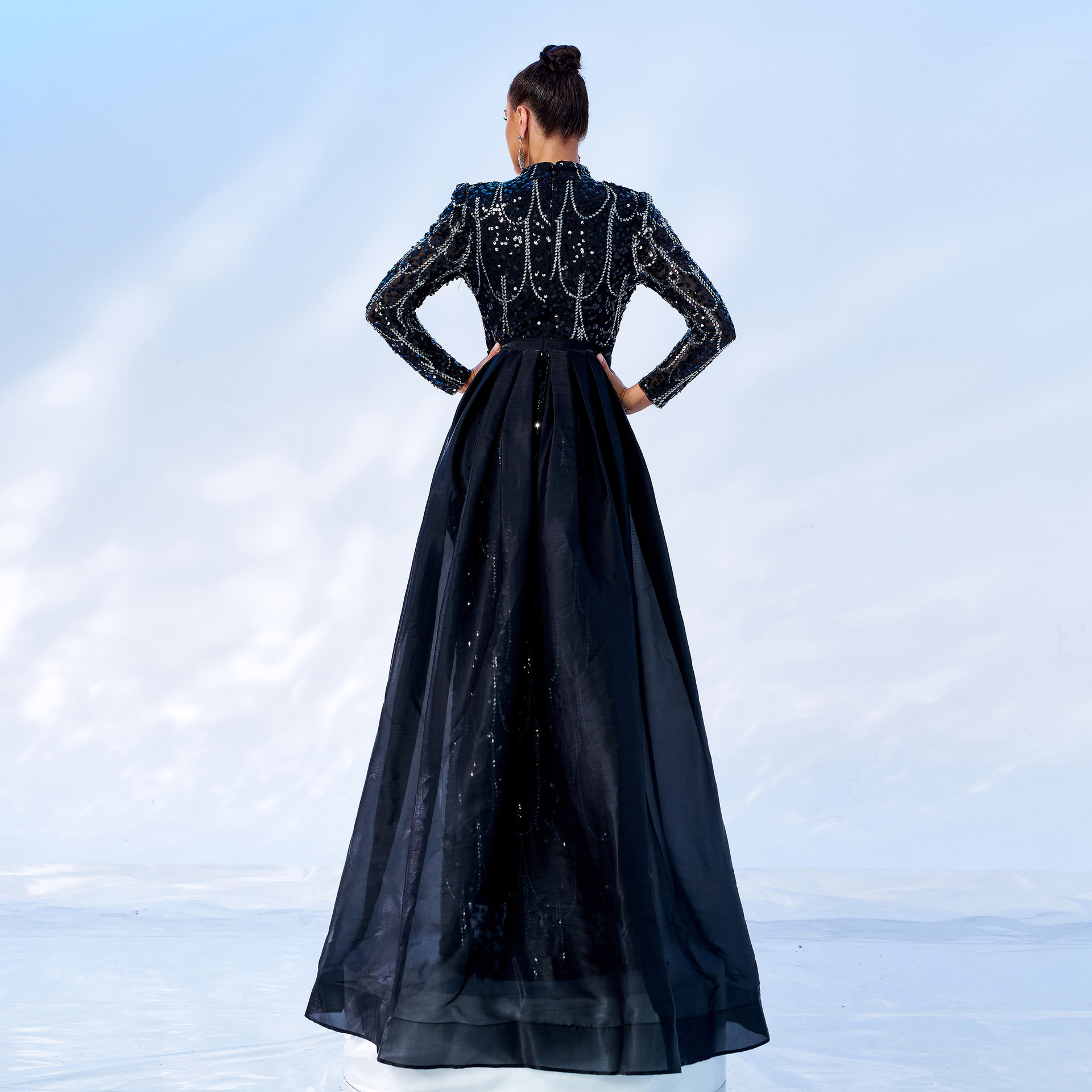 European And American New Long Sleeved Round Neck Long Sequined Banquet Cape Fishtail Evening Dress Bridesmaid Dress Dress Female_ecoleips.com