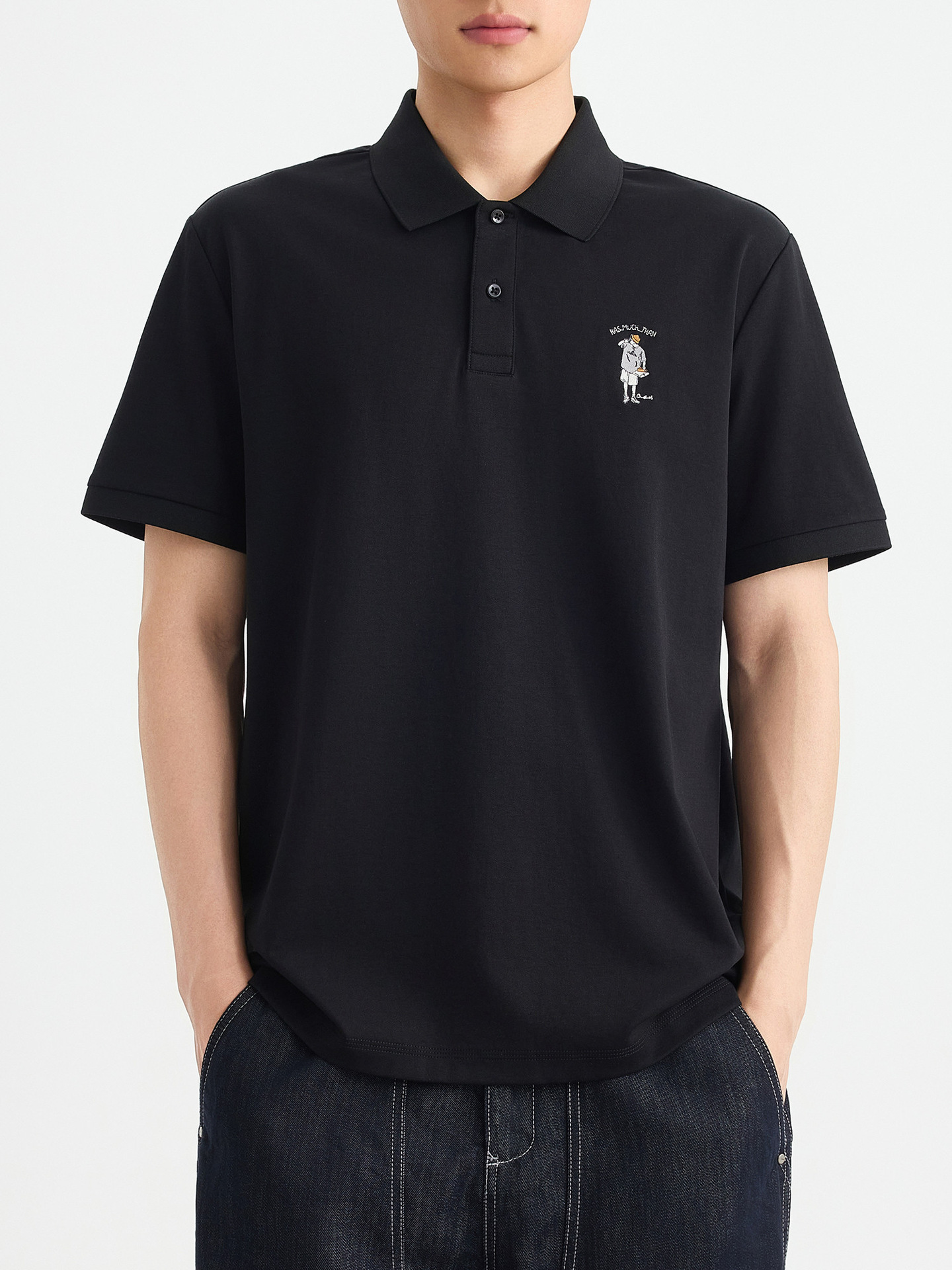 Áo polo nam cổ bẻ thêu họa tiết, tay ngắn, chất liệu cotton pha — đen