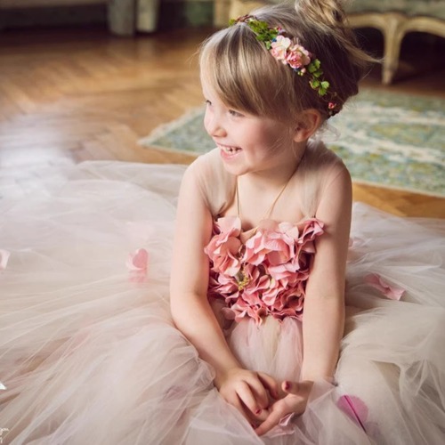 女童吊带礼服2024新款中大童花朵公主裙甜美花童婚礼蓬蓬纱裙批发