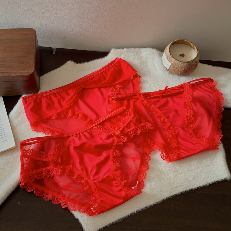 Women's French-style sexy mid-low waist lace embroidered triangle shorts