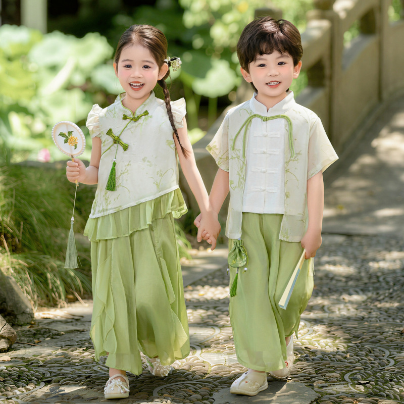 Children's Tang Suit Chinese Style Performance Costumes for Boys and Girls, Traditional Chinese Clothing for Little Girls, Chorus Recitation, Super Fairy-Like Ancient Costumes Children's Tang Suit Chinese Style Performance Costumes for Boys and Girls, Traditional Chinese Clothing for Little Girls, Chorus Recitation, Super Fairy-Like Ancient Costumes