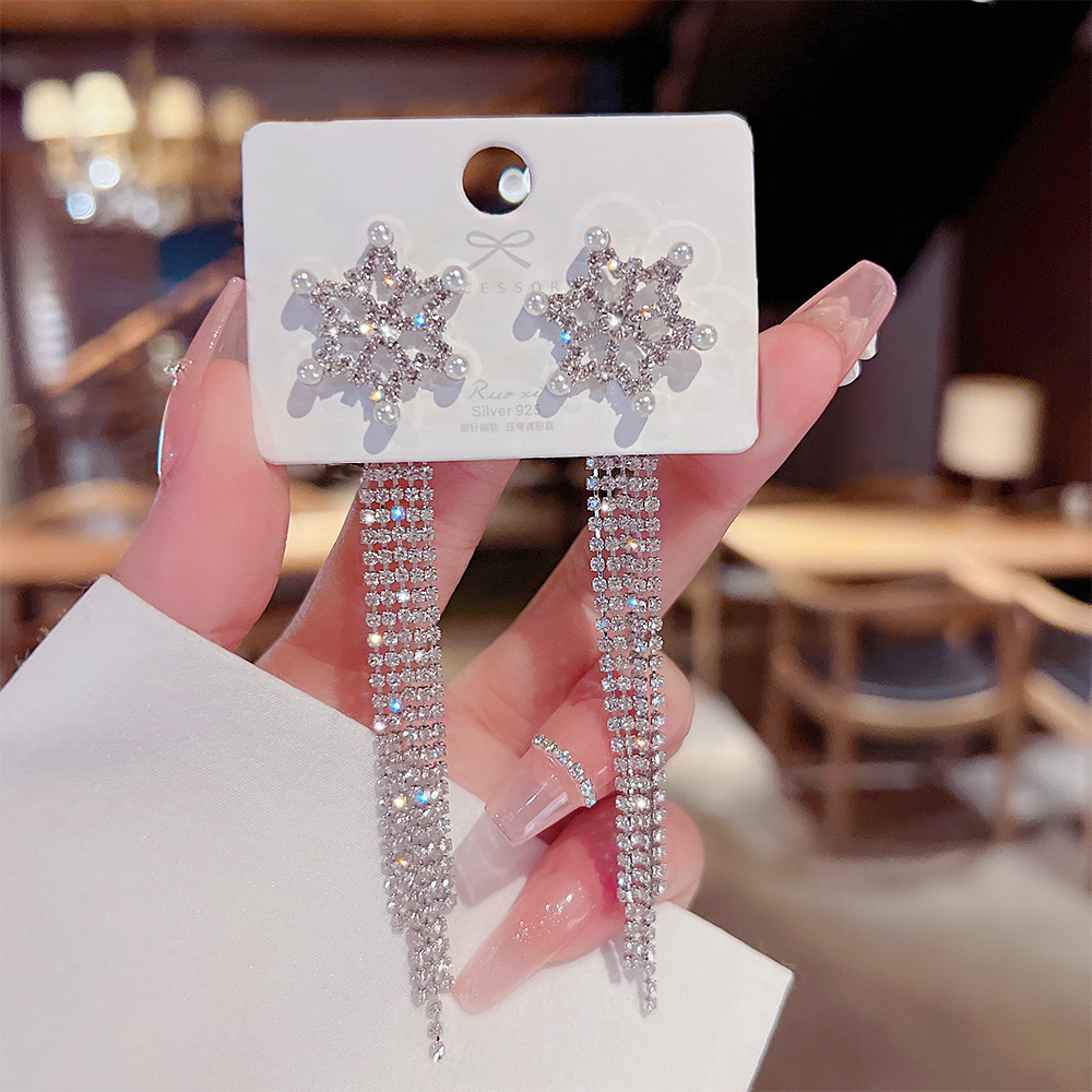 Fashion Butterfly Copper Inlay Zircon Earrings 1 Pair