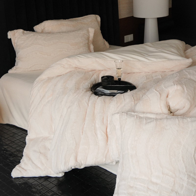 Luz de lujo conejo de peluche de cuatro piezas de invierno leche de peluche cama de cuatro piezas de engrosamiento de doble cara sábanas de peluche de invierno
