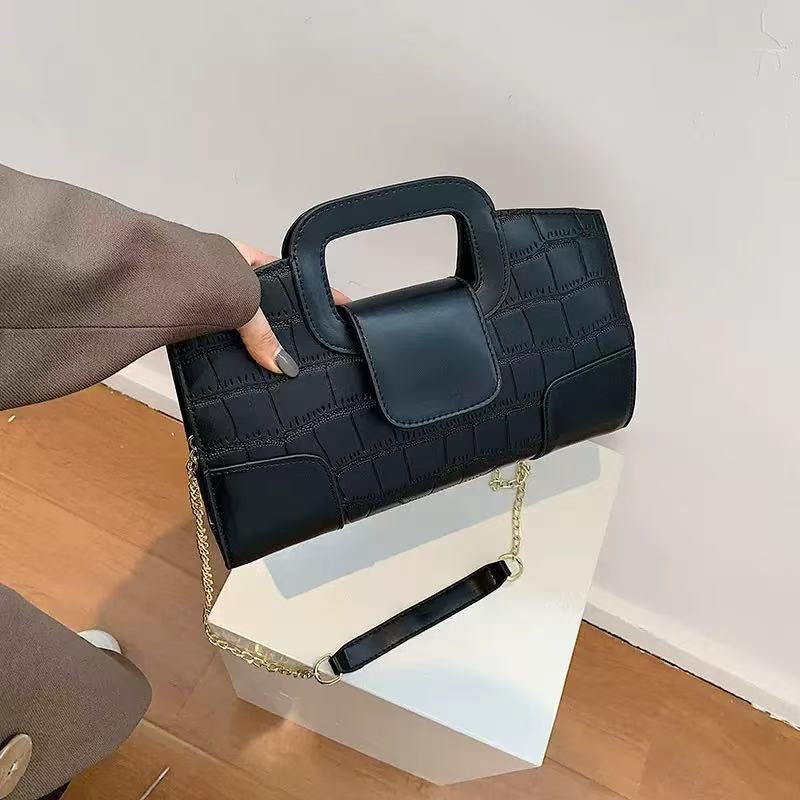 검은색