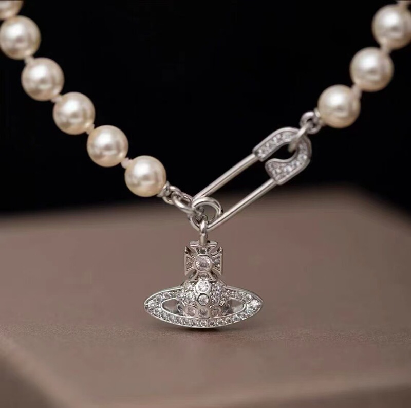 High-set Western Queen Mother Saturn Pin Zhen Shi Jia High-set Imitation Pearl One-to-One Classic All-match Clavicle Chain Light Luxury