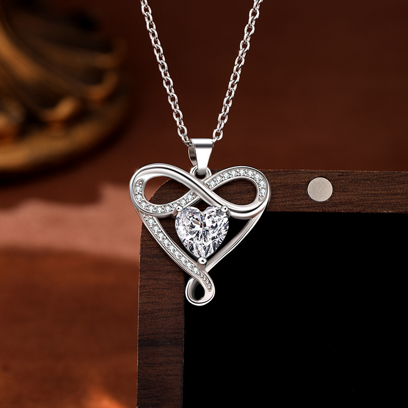 Transfronterizo Amazon S925 plata de ley de 8 caracteres collar de amor infinito en forma de corazón mujer todo fósforo colgante de alta gama para novia