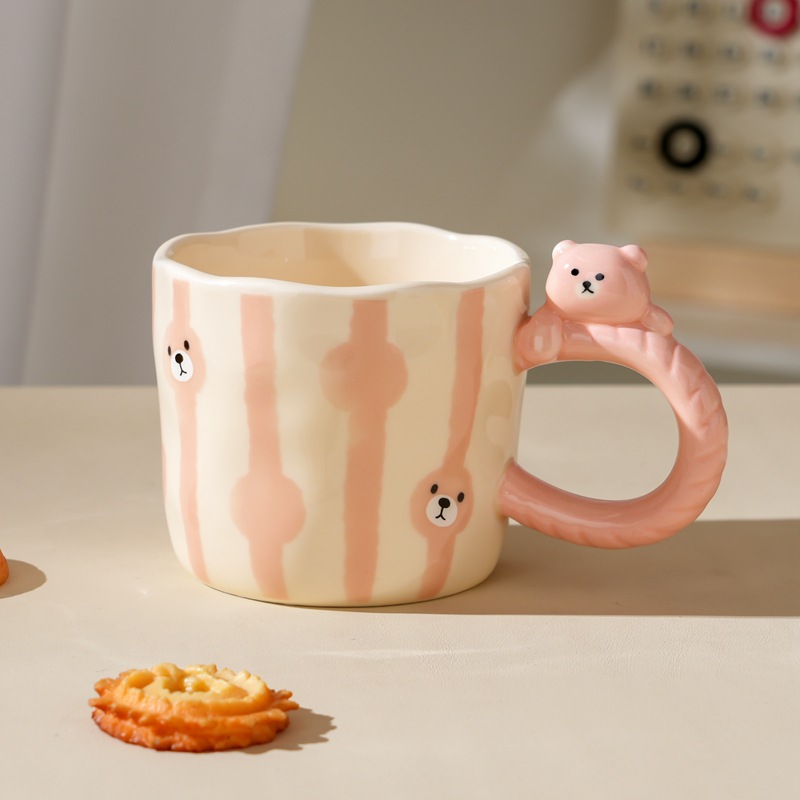 Bonito oso de dibujos animados de alto valor de regalo de cumpleaños taza de cerámica para parejas de alto valor de regalo de taza de agua