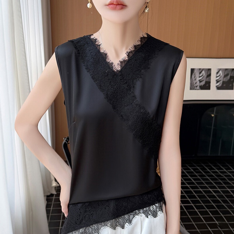 2026 Spring and Summer New Style French Satin V-Neck Vest for Women with Lace Splicing and Asymmetrical Pullover Inner Layering Shirt 2026 Spring and Summer New Style French Satin V-Neck Vest for Women with Lace Splicing and Asymmetrical Pullover Inner Layering Shirt