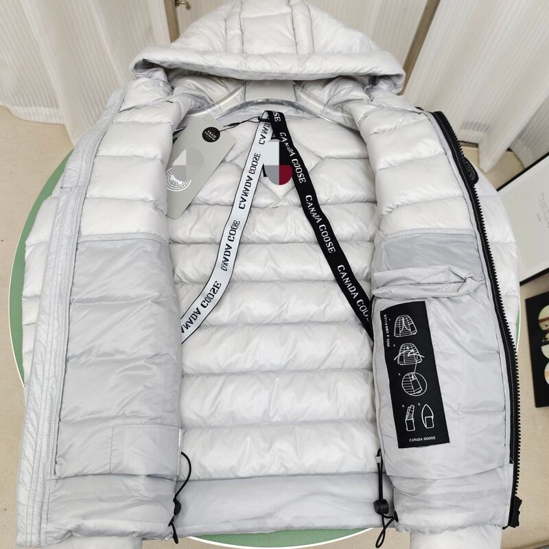 2026 Big Goose Crofton New Lightweight down Jacket for Men and Women Short Hooded Jacket 2227 2026 Big Goose Crofton New Lightweight down Jacket for Men and Women Short Hooded Jacket 2227