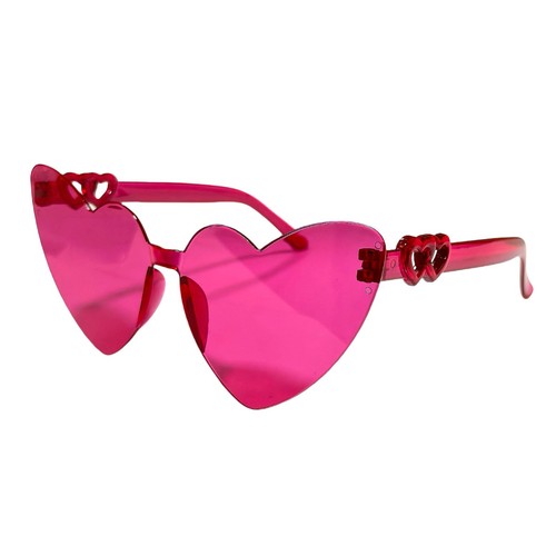 Inventory clearance: Sun glasses, heart-shaped sunglasses, sports eyewear, jelly-colored frameless one-piece glasses—multiple styles available