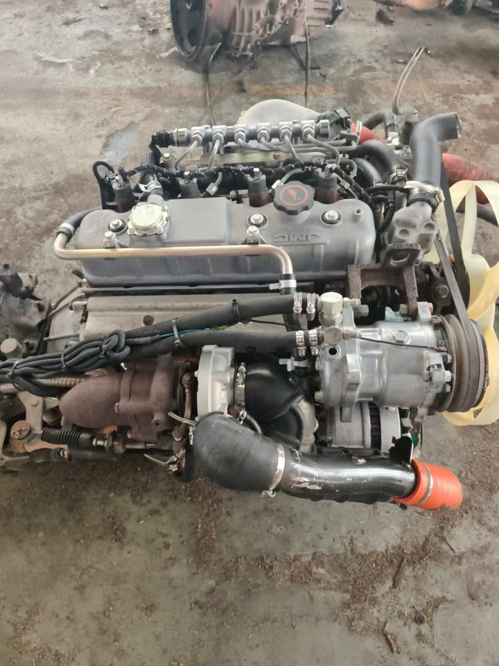 Isuzu 4JB1 Jiangling Shunda JX493ZLQ3 Baodian Baowei Transit 2.8 Qingling engine