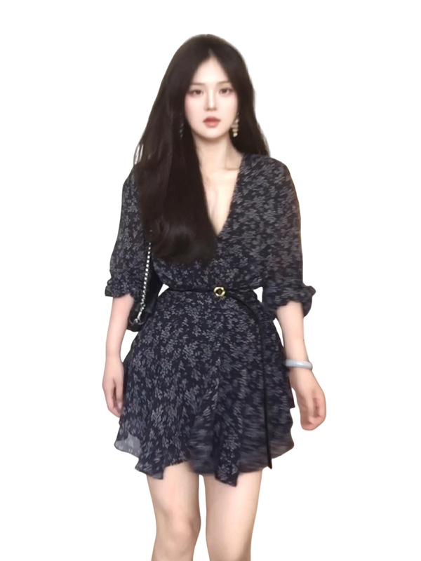 法式气质v领碎花连衣裙女夏季2025新款感小个子收腰显瘦短裙|undefined