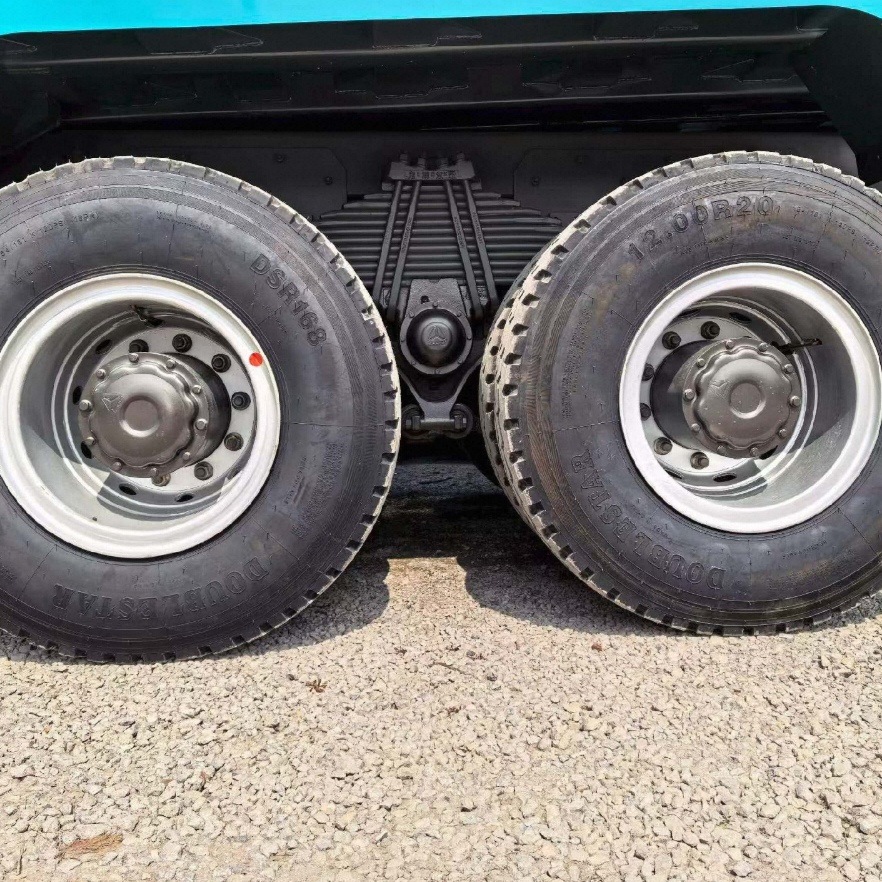 Cross-Border Sinotruk Howo Dump Truck 440 Horsepower Tx Rear-Wheel Dump Truck for Transporting Soil and Gravel