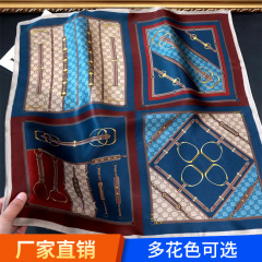 春の新作のヒツジの赤いチェーンの4つの格子はシルクの素の縮みのサテンのシルクのスカーフの気質のプリントの70シルクの中のスカーフをつなぎ合わせます。