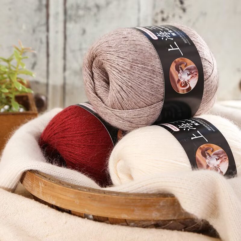 Shanghai Sanli genuine goods cashmere diy scarf handwoven scarf sweater medium thick line Shanghai Sanli genuine goods cashmere diy scarf handwoven scarf sweater medium thick line