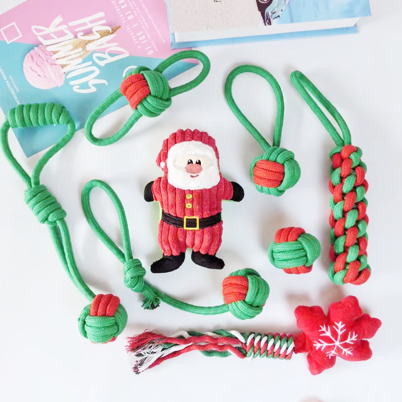 Juguetes para perros de gran venta transfronterizos, juego de juguetes de cuerda de algodón navideños para mascotas, juguete para la dentición, alivio del aburrimiento, juguete navideño con nudos resistentes a las mordidas.