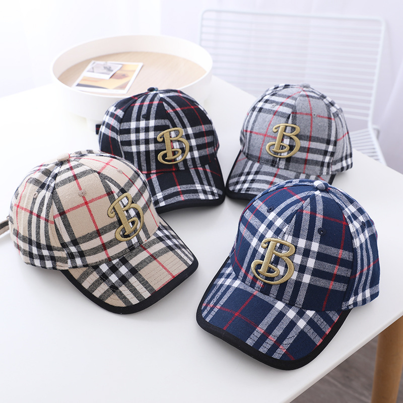 Children's Winter Woolen Baseball Cap Lattice B Letter Caps display picture 1