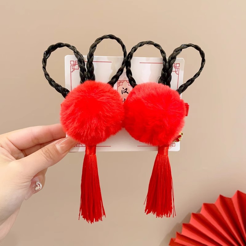 7 borlas trenzadas de bolas de pelo rojo