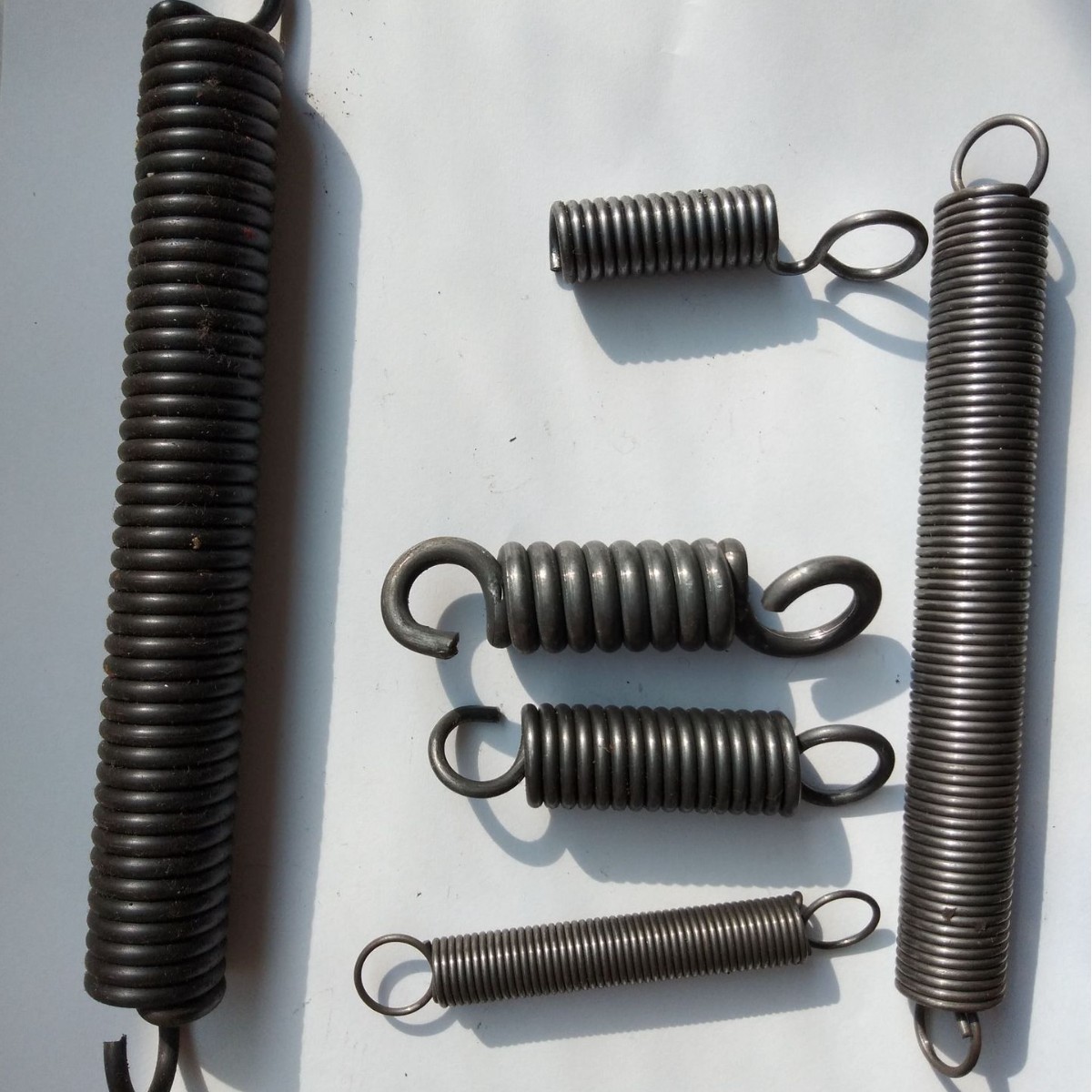 厂家批量来图来样生产加工销售优质价优高强度各类型号拉伸弹簧