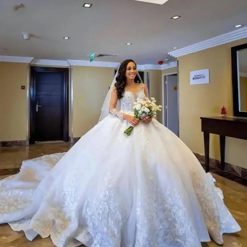 Wedding Dress Sexy Couple Outdoor Travel Photography Lace Bride High-End Texture Long White Tube Top Tail Tutu Skirt Wholesale