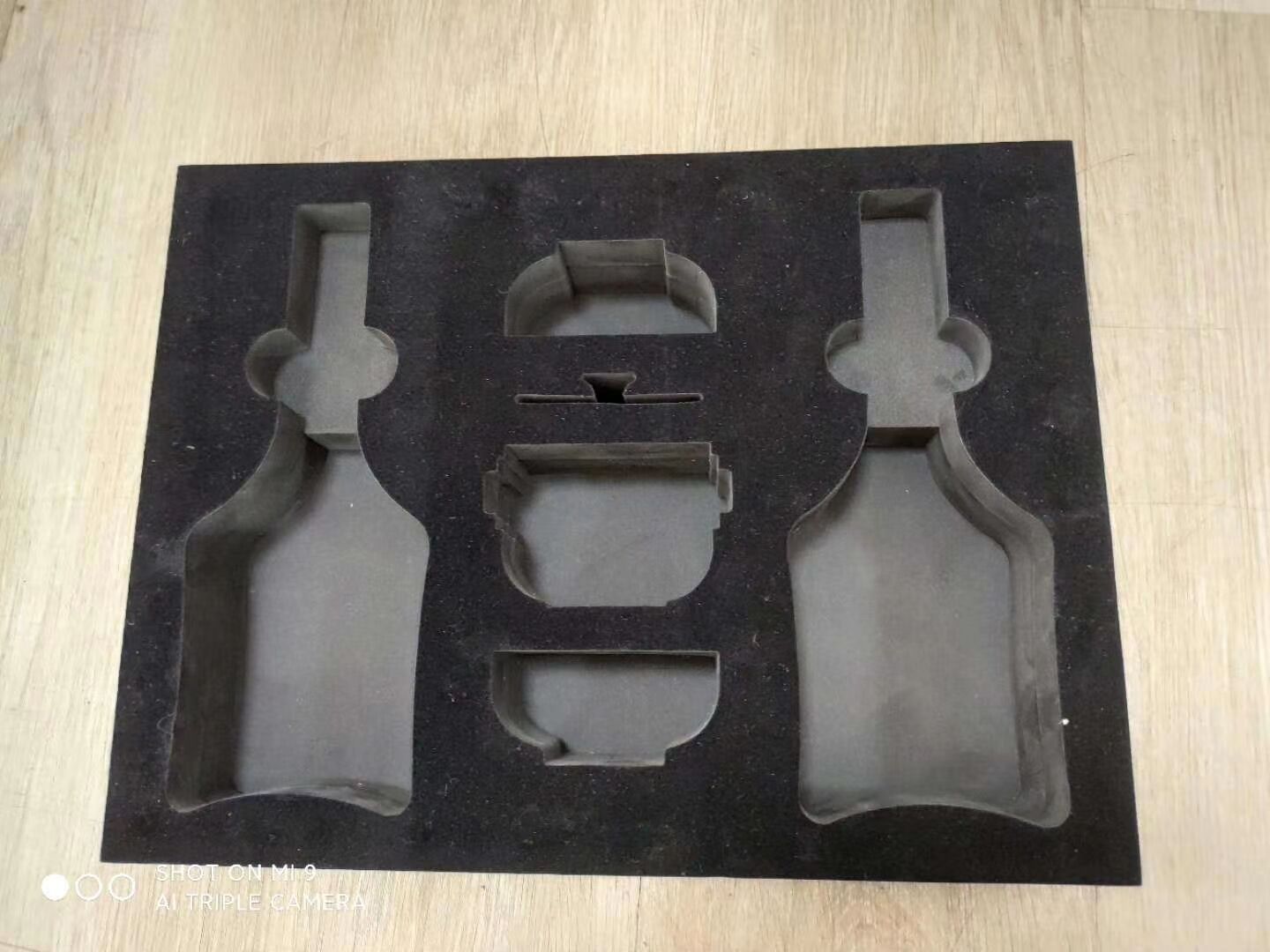 厂家供应黑色白色EVA表绒布缓冲包装泡沫/表咖啡色绒快递包装