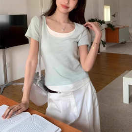 浅绿色假两件正肩短袖t恤女夏季拼接修身设计感小众上衣潮