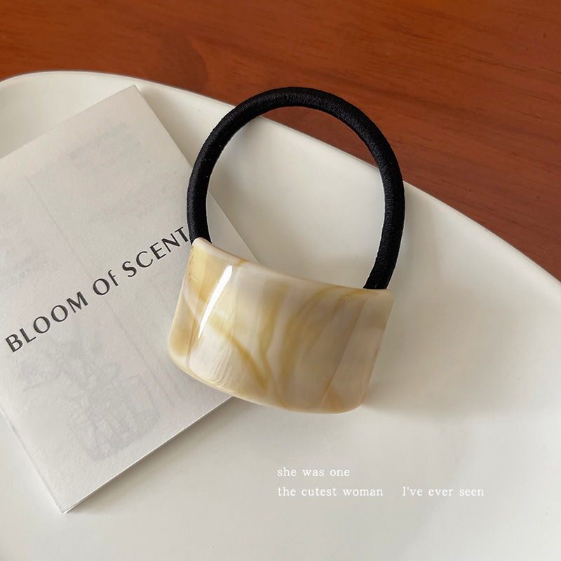 아이보리 화이트 스퀘어 헤어 밴드