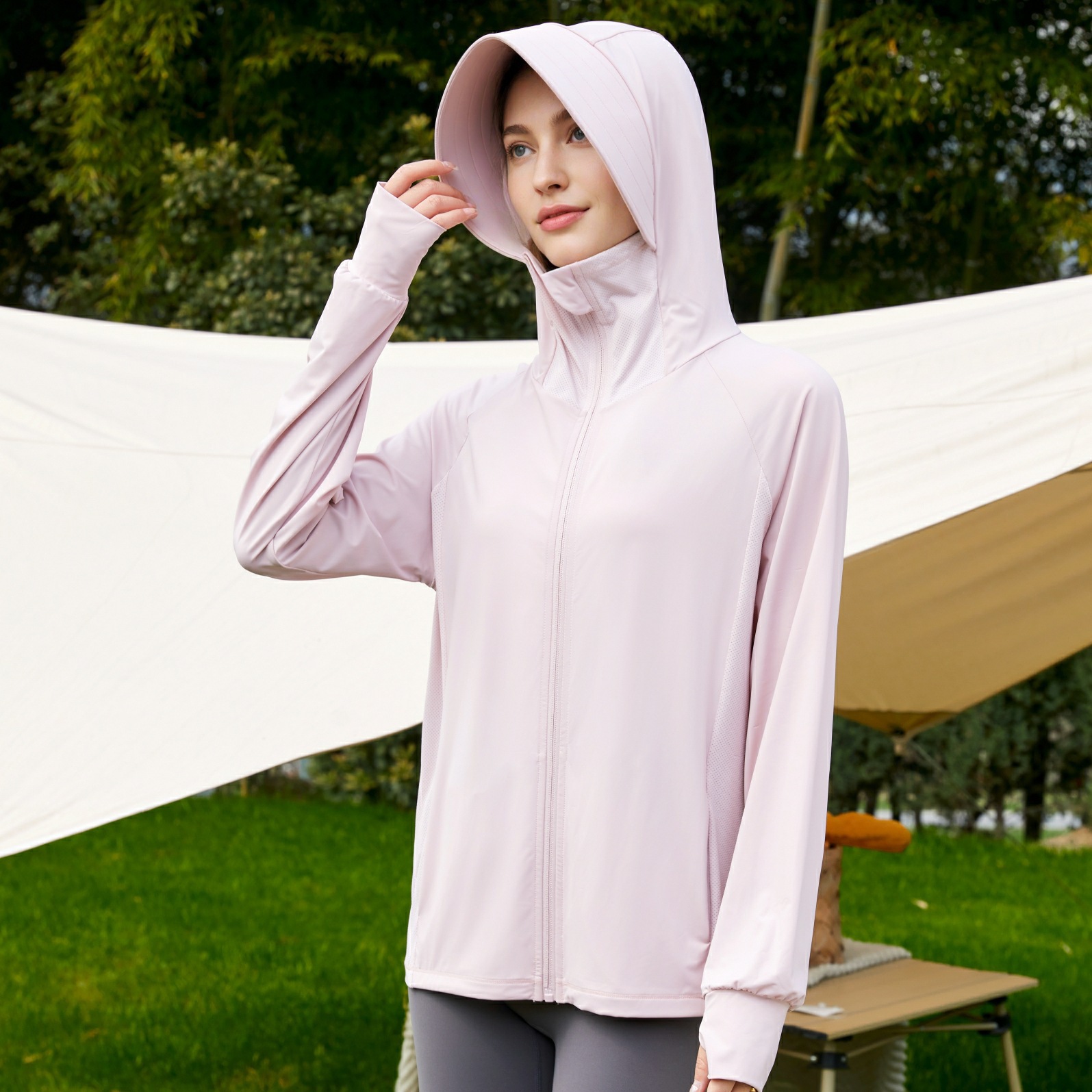 Ropa de protección solar de seda de hielo para mujeres verano 2025 nuevo anti-UV al aire libre ropa de protección solar de alta gama tamaño UPF50 +