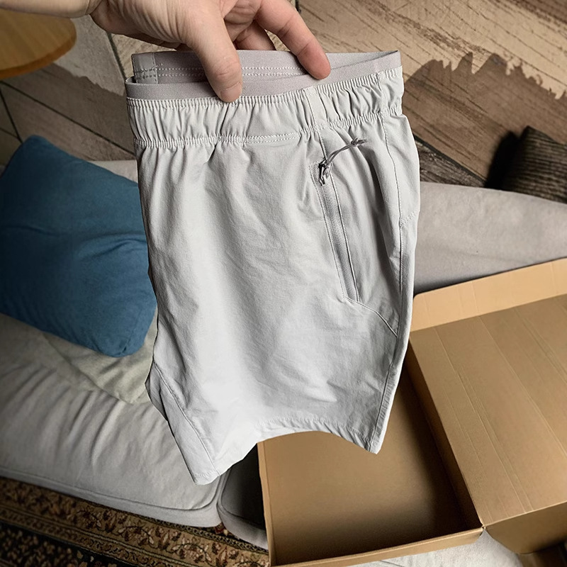 Gray Elastic Quick-Drying Shorts Men's Summer Cool Breathable Zipper Pocket Pants Outdoor Basketball Sports Pants
