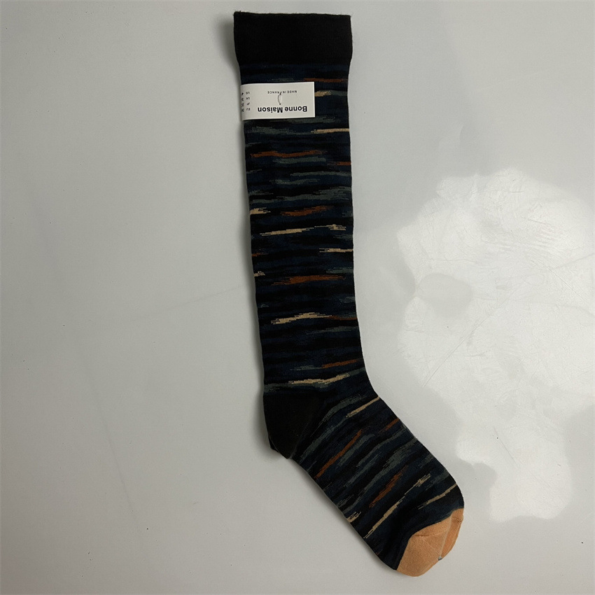 Calzini lunghi Happy Socks in cotone con motivo astratto artistico intrecciato, alti fino al ginocchio, autunno inverno, BOONE MAISON, 2025d, francesi_voghion.com