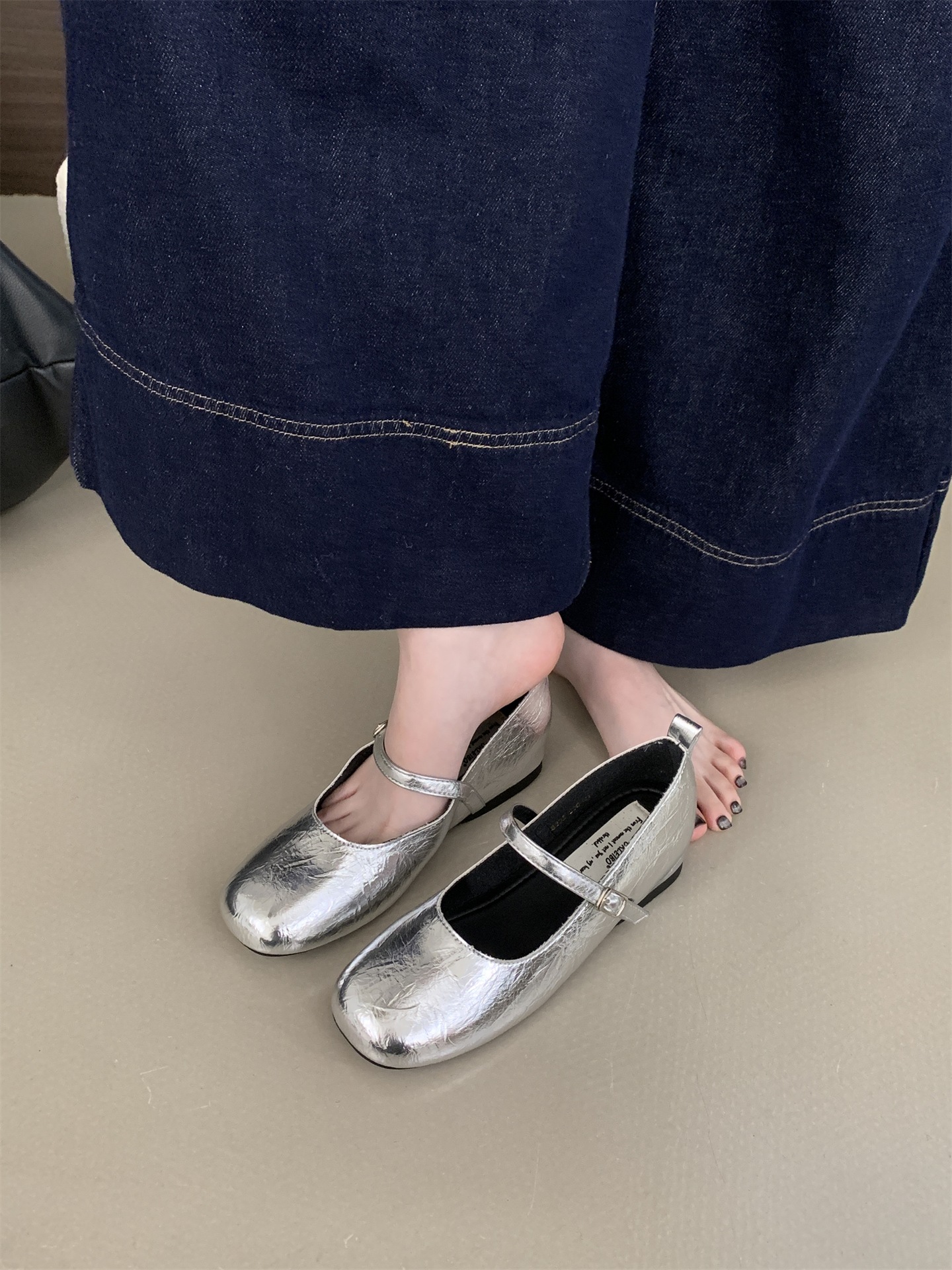 Petite Height Increasing French Style Silver Mary Jane Versatile One-Strap Soft Leather Single Women Shallow Mouth_vogvips.com