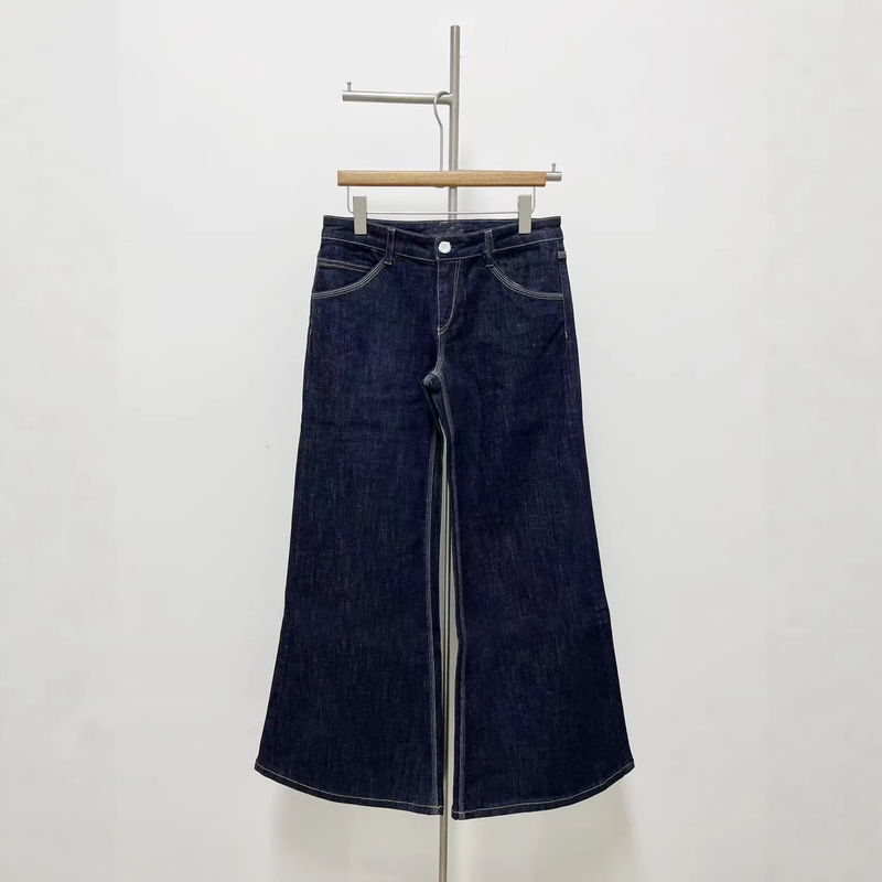 Niche Design "Yuppie" Low-Waist Flared Jeans 01 Raw Denim/12 Light Blue