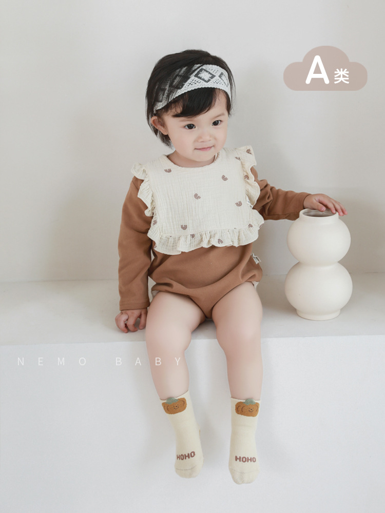 2023 otoño nuevo bebé piso calcetines completo inferior pegamento antideslizante lindo dibujos animados letras niños y niñas bebé niño Calcetines