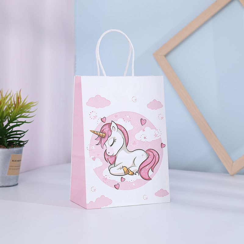Cartoon unicornio kraft bolsas de mano de regalo de fiesta de cumpleaños de niños bolsas de regalo de jardín de infantes al por mayor